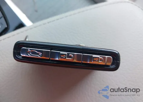 2021 Volvo V60 Cross Country T5 z USA, uszkodzony, nr VIN YV4102WK5M1068820